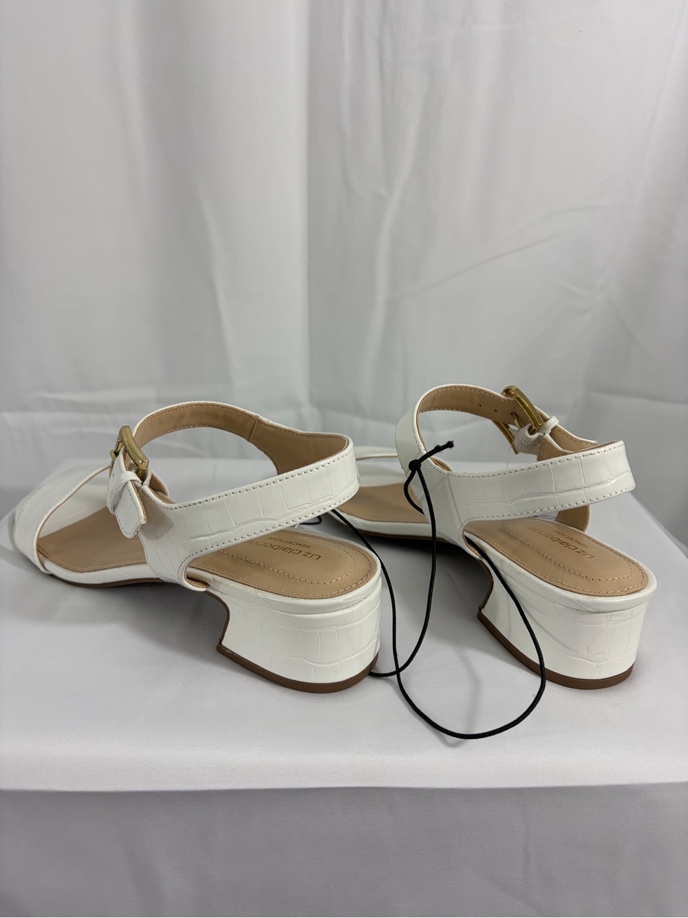 NWT Liz Claiborne Women's Size 8 White Croc-Embossed Ankle Strap Sandals - Picture 5 of 8